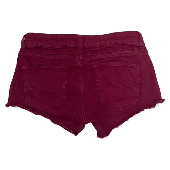 Talula Frayed Raw Hem Jean Shorts Size 25 Magenta - Picture 2 of 4
